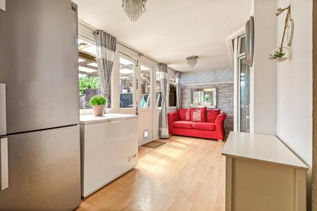 4 bedroom Semi-detached house for sale in Northdene Road, Leicester