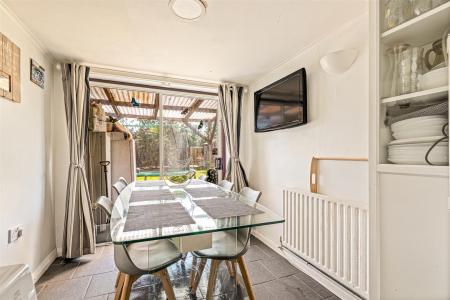 4 bedroom Semi-detached house for sale in Northdene Road, Leicester