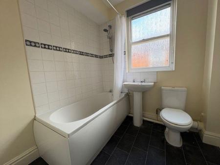 1 bedroom Property to let in Alexandra Road, Leicester