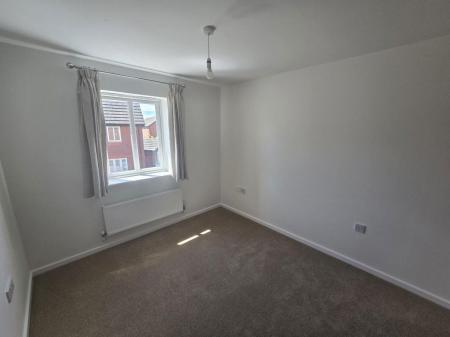 3 bedroom Property to let in Cara Close, Leicester