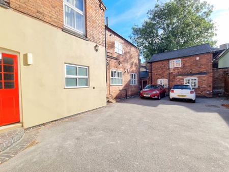 1 bedroom Property to let in Victoria Park Road, Leicester