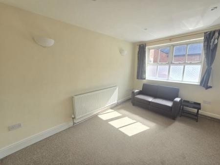 1 bedroom Property to let in Victoria Park Road, Leicester