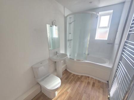 1 bedroom Property to let in Victoria Park Road, Leicester
