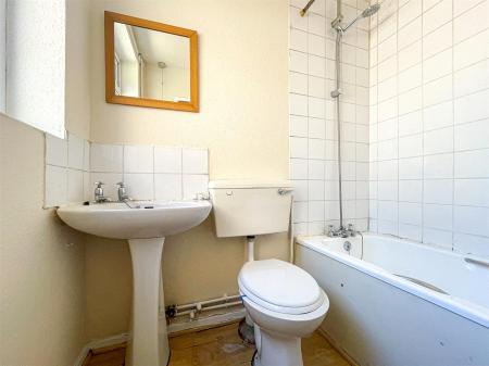 3 bedroom Terraced House for sale in St. Leonards Road, Leicester