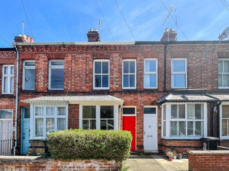 3 bedroom Terraced House for sale in St. Leonards Road, Leicester