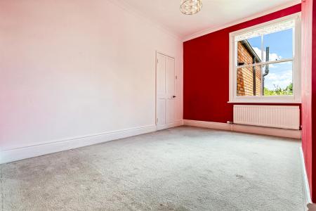 2 bedroom Terraced House for sale in Knighton Church Road, Leicester