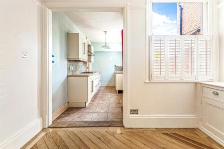 2 bedroom Terraced House for sale in Knighton Church Road, Leicester