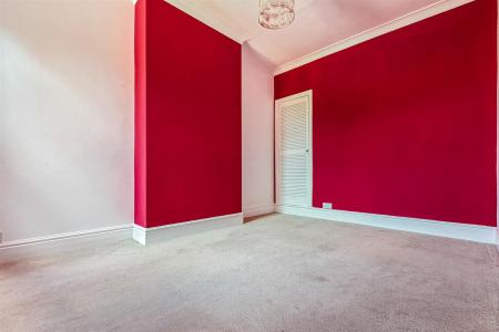 2 bedroom Terraced House for sale in Knighton Church Road, Leicester