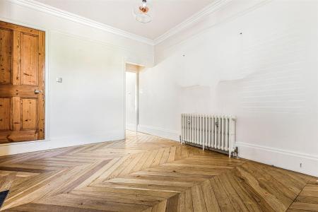 2 bedroom Terraced House for sale in Knighton Church Road, Leicester