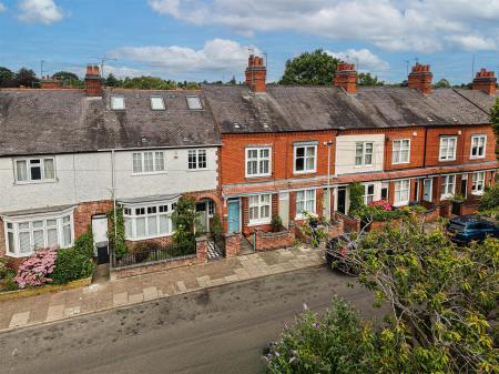 2 bedroom Terraced House for sale in Knighton Church Road, Leicester