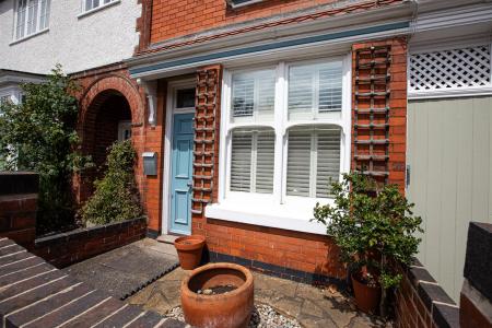 2 bedroom Terraced House for sale in Knighton Church Road, Leicester