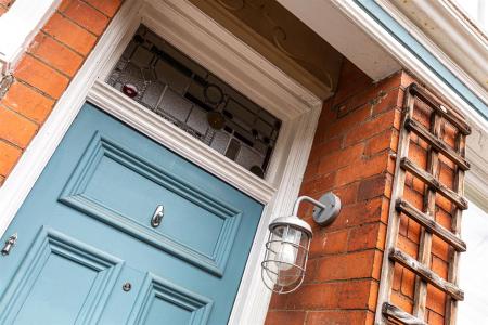 2 bedroom Terraced House for sale in Knighton Church Road, Leicester