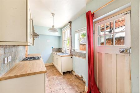 2 bedroom Terraced House for sale in Knighton Church Road, Leicester