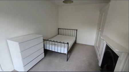 4 bedroom Property to let in Lorne Road, Leicester
