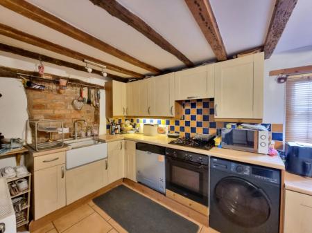 2 bedroom Property to let in Kegworth Road, Nottingham