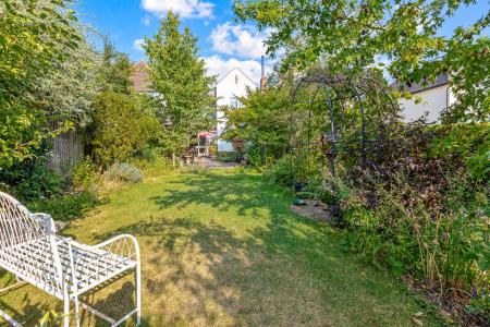 3 bedroom Detached house for sale in Shanklin Drive, Leicester