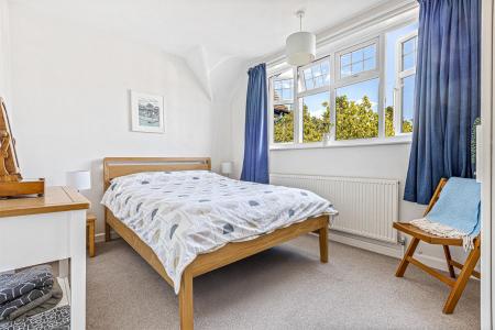 3 bedroom Detached house for sale in Shanklin Drive, Leicester