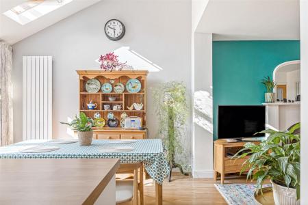 3 bedroom Detached house for sale in Shanklin Drive, Leicester