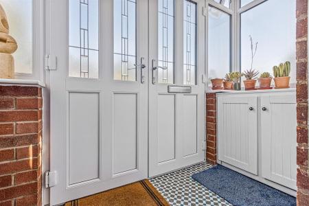 3 bedroom Detached house for sale in Shanklin Drive, Leicester
