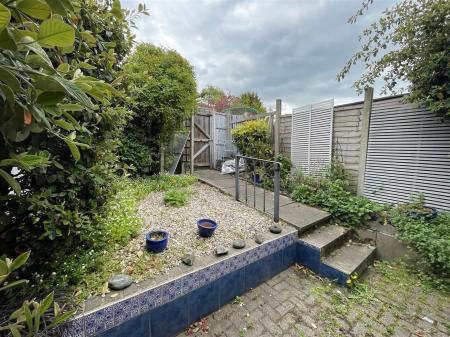 3 bedroom Semi-detached house for sale in Bull Head Street, Wigston