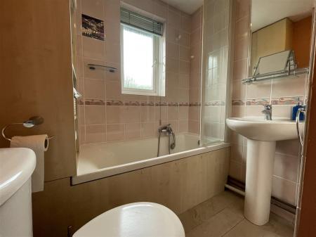 3 bedroom Semi-detached house for sale in Bull Head Street, Wigston