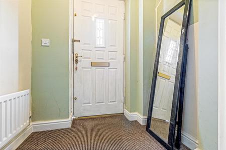 5 bedroom Semi-detached house for sale in Erringtons Close, Oadby, Leicester