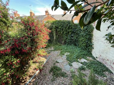 2 bedroom Terraced House for sale in Hamilton Street, Evington, Leicester