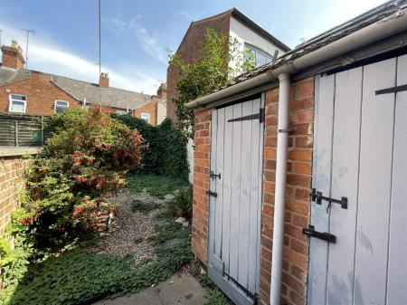 2 bedroom Terraced House for sale in Hamilton Street, Evington, Leicester