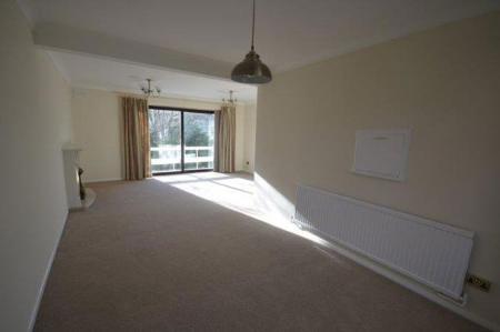 3 bedroom Property to let in Dukes Drive, Leicester