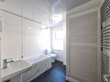 2 bedroom Terraced House for sale in Edward Road, Clarendon Park, Leicester