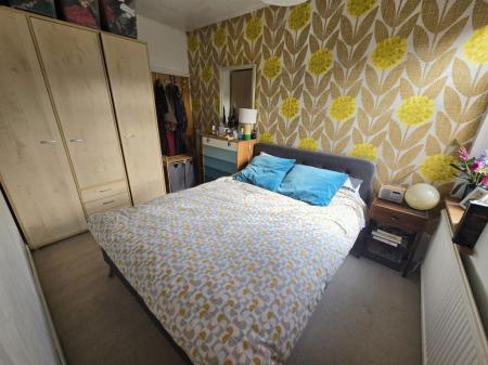 2 bedroom Property to let in Hartopp Road, Leicester
