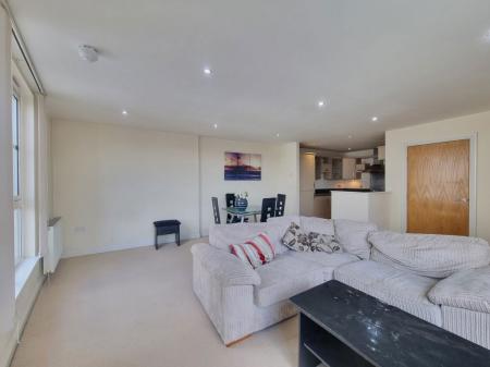 2 bedroom Property to let in Watkin Road, Leicester