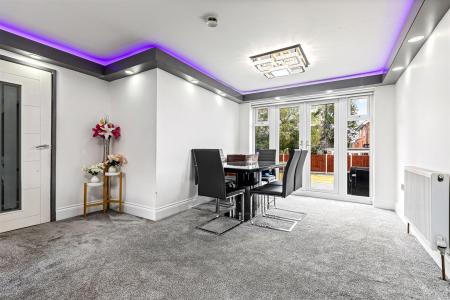3 bedroom Detached house for sale in Ravensthorpe Road, Wigston