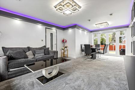 3 bedroom Detached house for sale in Ravensthorpe Road, Wigston