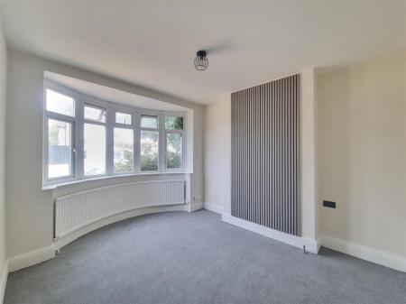 3 bedroom Semi-detached house for sale in Northfold Road, Leicester