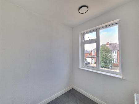 3 bedroom Semi-detached house for sale in Northfold Road, Leicester
