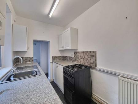 2 bedroom Property to let in Clarendon Park Road, Leicester