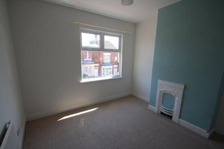 2 bedroom Property to let in Clarendon Park Road, Leicester