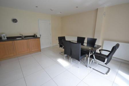 3 bedroom Property to let in Barradale Court, Stoneygate, Leicester