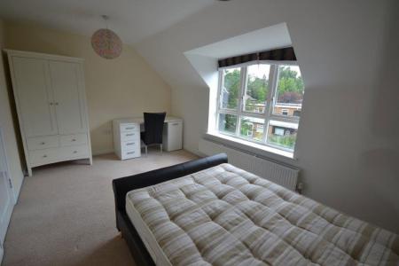 3 bedroom Property to let in Barradale Court, Stoneygate, Leicester