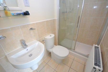 3 bedroom Property to let in Barradale Court, Stoneygate, Leicester