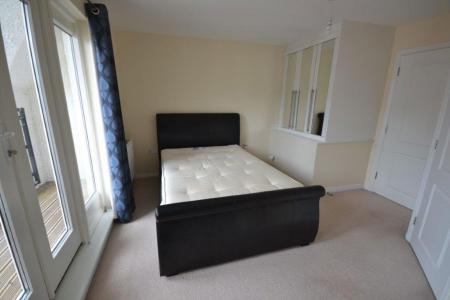3 bedroom Property to let in Barradale Court, Stoneygate, Leicester