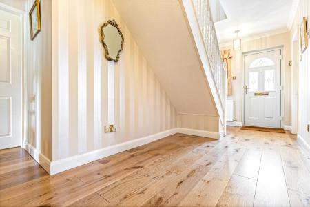 4 bedroom Detached house for sale in Shanklin Drive, Leicester
