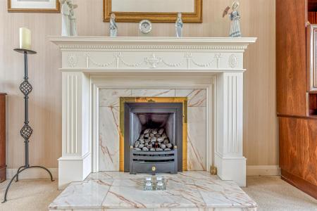 4 bedroom Detached house for sale in Shanklin Drive, Leicester