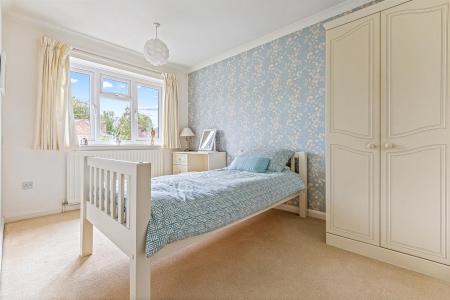 4 bedroom Detached house for sale in Shanklin Drive, Leicester