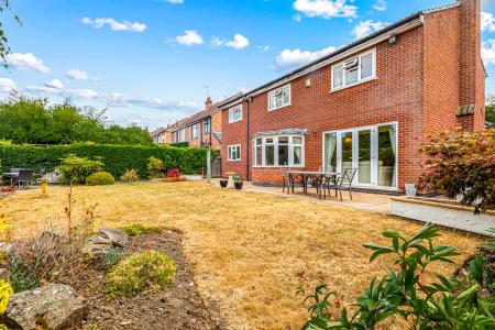 4 bedroom Detached house for sale in Shanklin Drive, Leicester