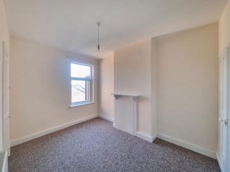 2 bedroom Property to let in Bulwer Road, Leicester