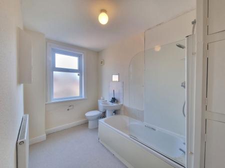2 bedroom Property to let in Bulwer Road, Leicester