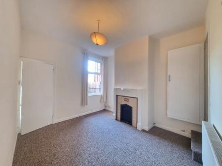 2 bedroom Property to let in Bulwer Road, Leicester