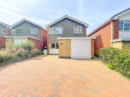 3 bedroom Detached house for sale in Wigston Lane, Aylestone, Leicester